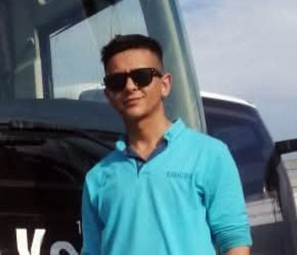 Aksaray'da Çay Bahçesinde Tartışma Kanlı Bitti: Garson Bıçaklandı