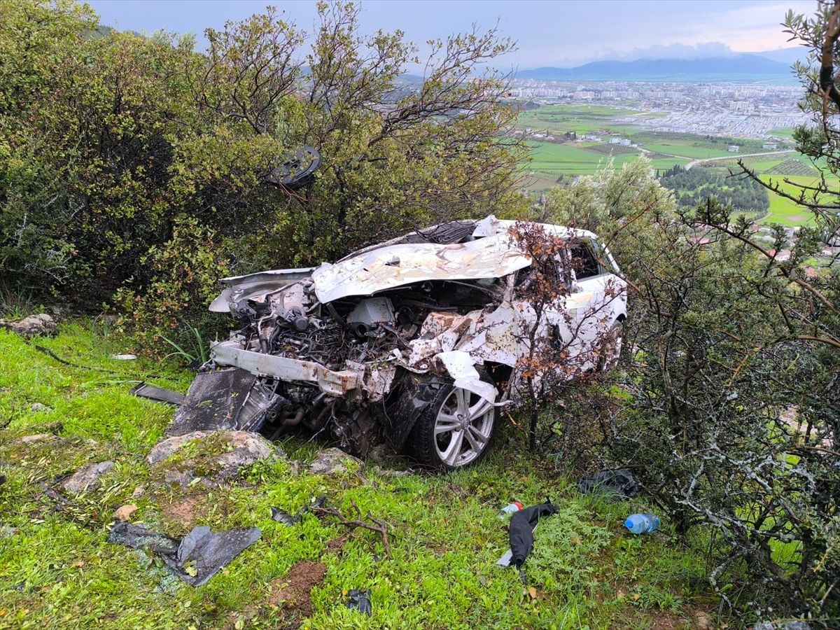 Gaziantep'te Devrilen Otomobilin Sürücüsü Yaşamını Yitirdi