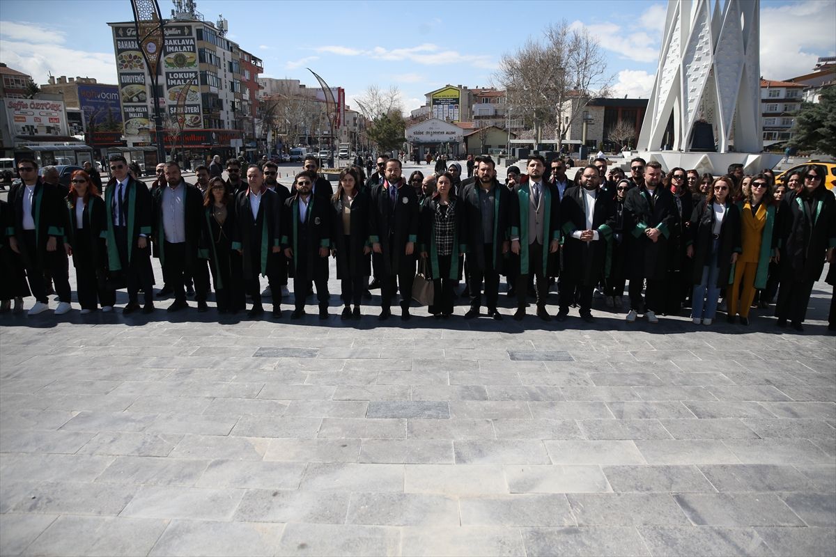 Niğde'de 5 Nisan Avukatlar Günü Töreni: Hukukun Üstünlüğü ve Savunma Hakkı Vurgulandı