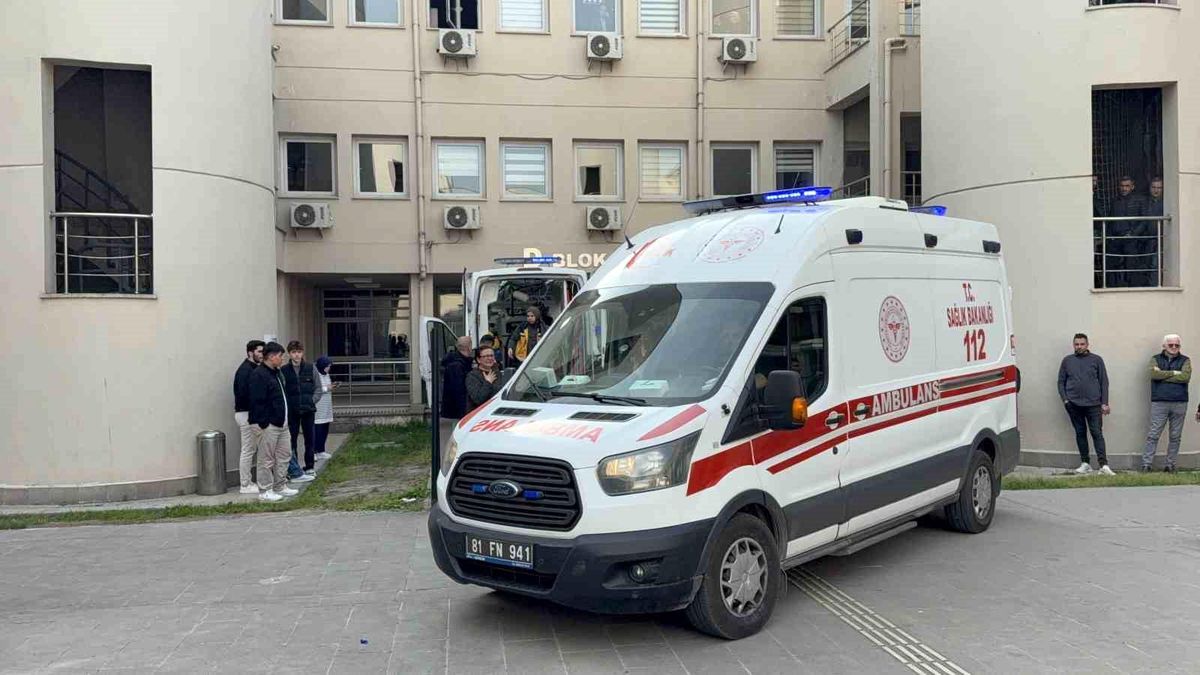 Düzce'de Ramazan Bayramı Sürecinde Sağlık Hizmetleri Aralıksız Devam Etti: 454 Acil Müdahale Kaydı