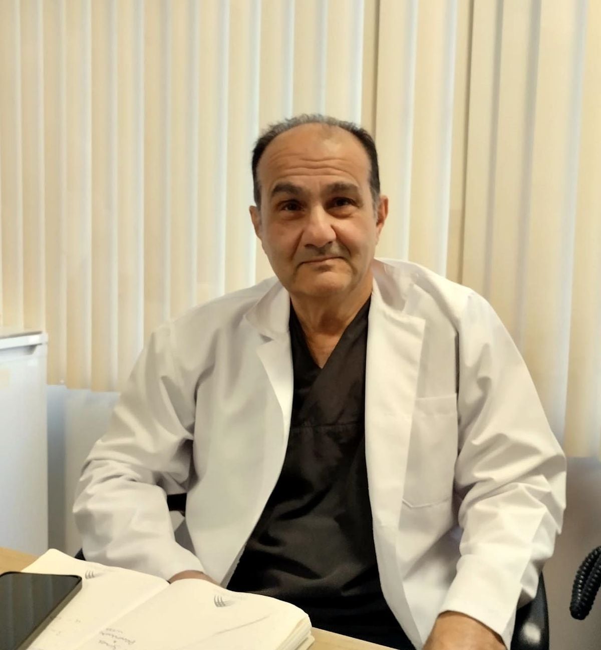 14 Yaşındaki Lise Öğrencisinin Kilosu Değil, 3,5 Kilo Kist Çıkarıldı: 30 Santimetrelik Dev Kist Ameliyatla Alındı