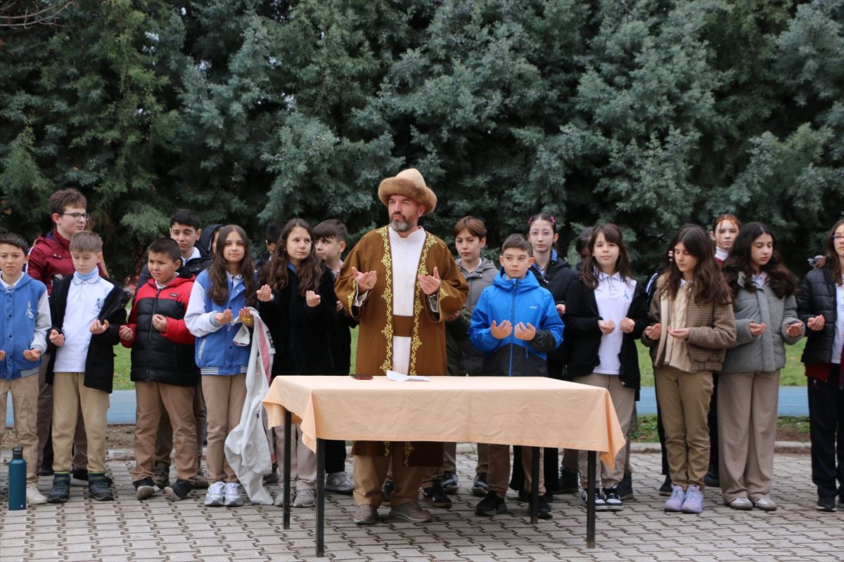 Eskişehir’de Nevruz Coşkusu: Geleneksel Etkinlikler ve Fidan Dağıtımıyla Kutlandı