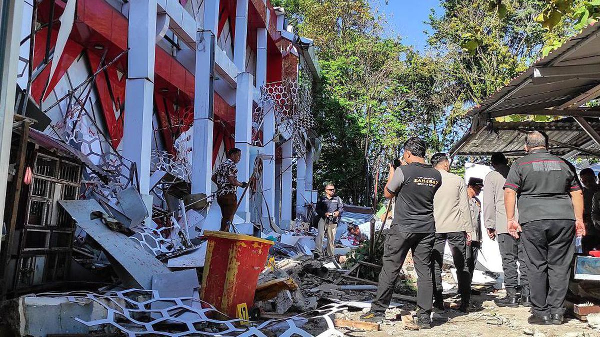 Endonezya Maluku Denizi'nde 7,4 Büyüklüğünde Deprem: Tsunami Uyarısı Kaldırıldı