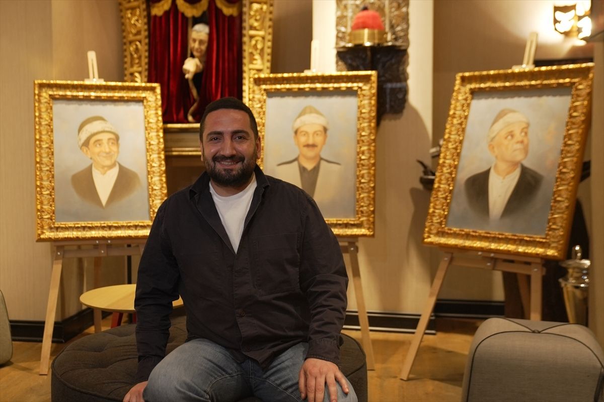 Ressam Cem Kebenç’ten Baba Sahne’ye Özel  Kavuklu Serisi  Portreleri