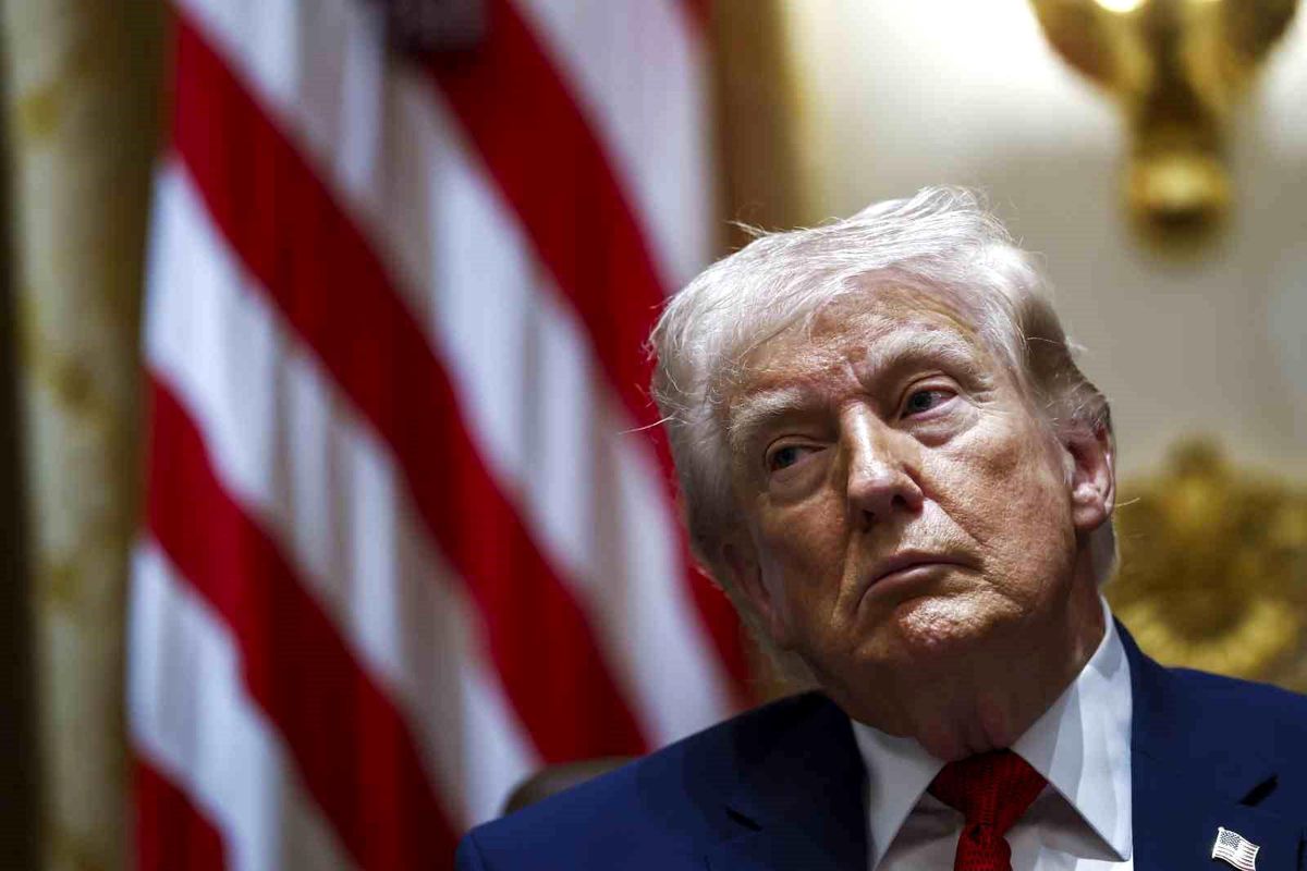 ABD Başkanı Trump, İran'a Yönelik Enerji Tesisi Saldırılarını 10 Gün Daha Erteledi