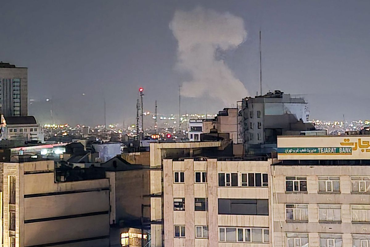 ABD ve İsrail'in Tahran’a Saldırıları 23. Gününde: Ardı Ardına Patlamalar Şehri Sarsıyor