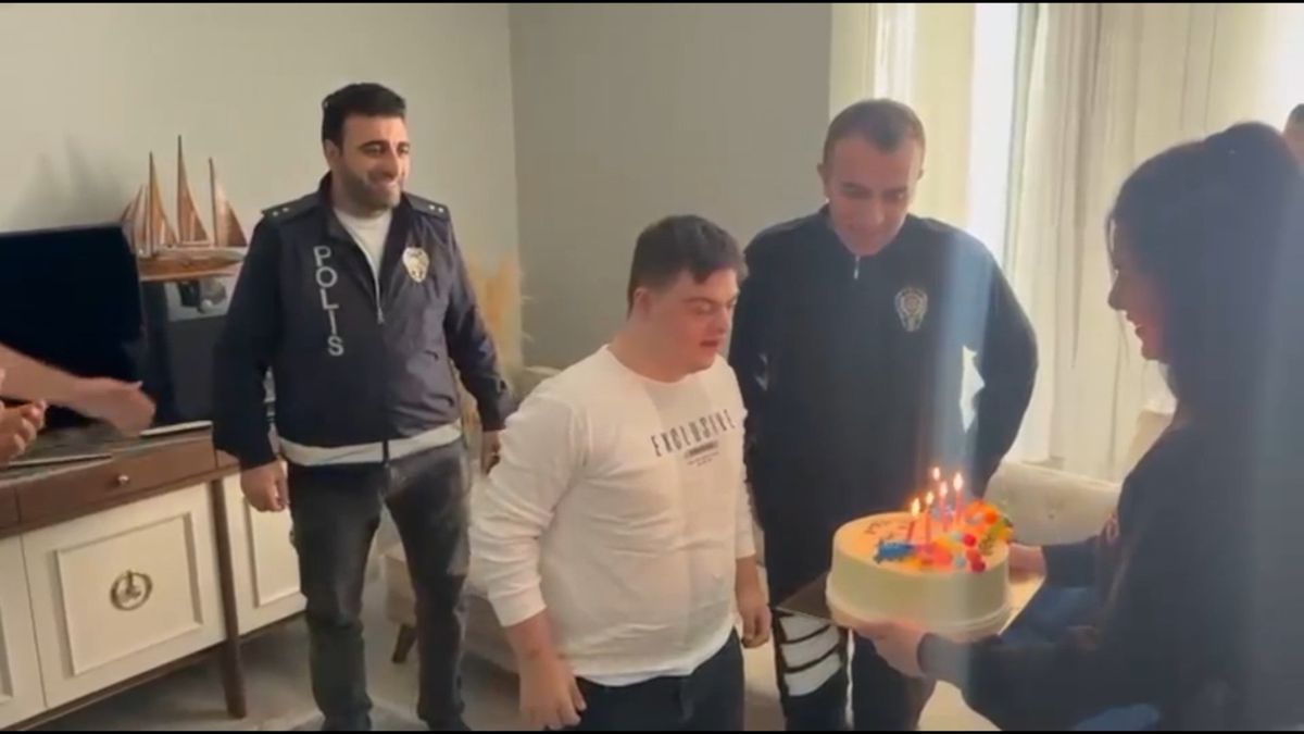 Down Sendromlu Melik’in Doğum Günü Hayali CİMER Başvurusu Sonrası Polislerden Sürpriz Kutlama ile Gerçekleşti