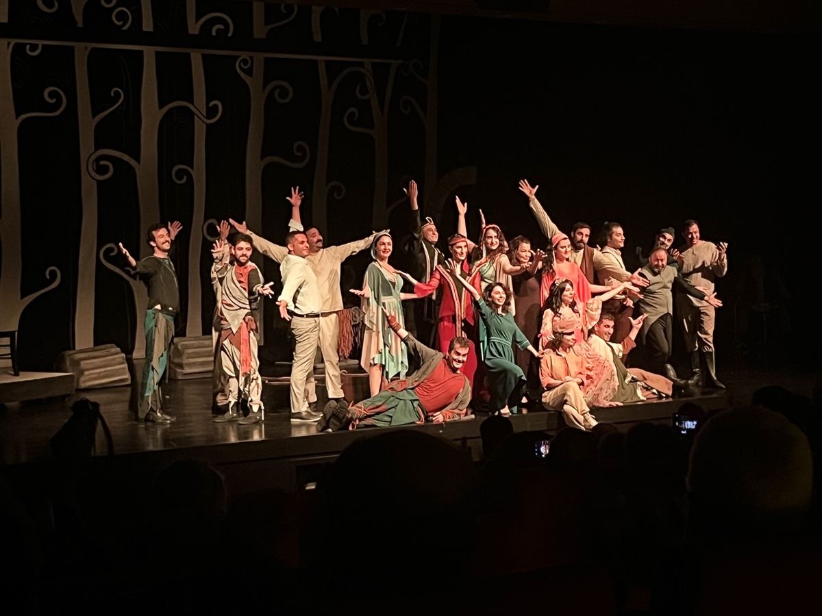 Mersin’de “5 Gün 5 Oyun Seçkisi” Başladı: Dünya Tiyatro Günü’ne Özel Ücretsiz Tiyatro Etkinlikleri