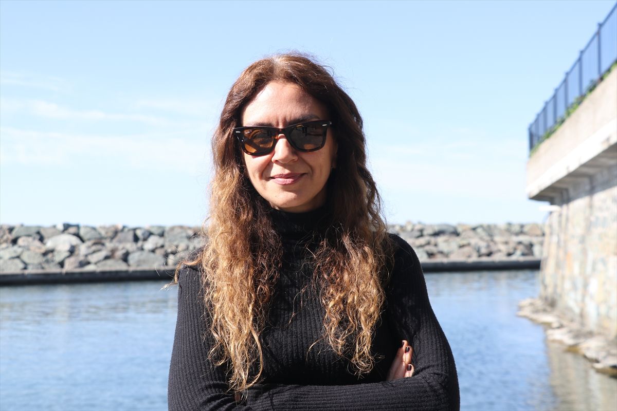 Nesli Tehlikede Olan Deri Sırtlı Deniz Kaplumbağası Rize Sahillerinde Nadir Görüldü