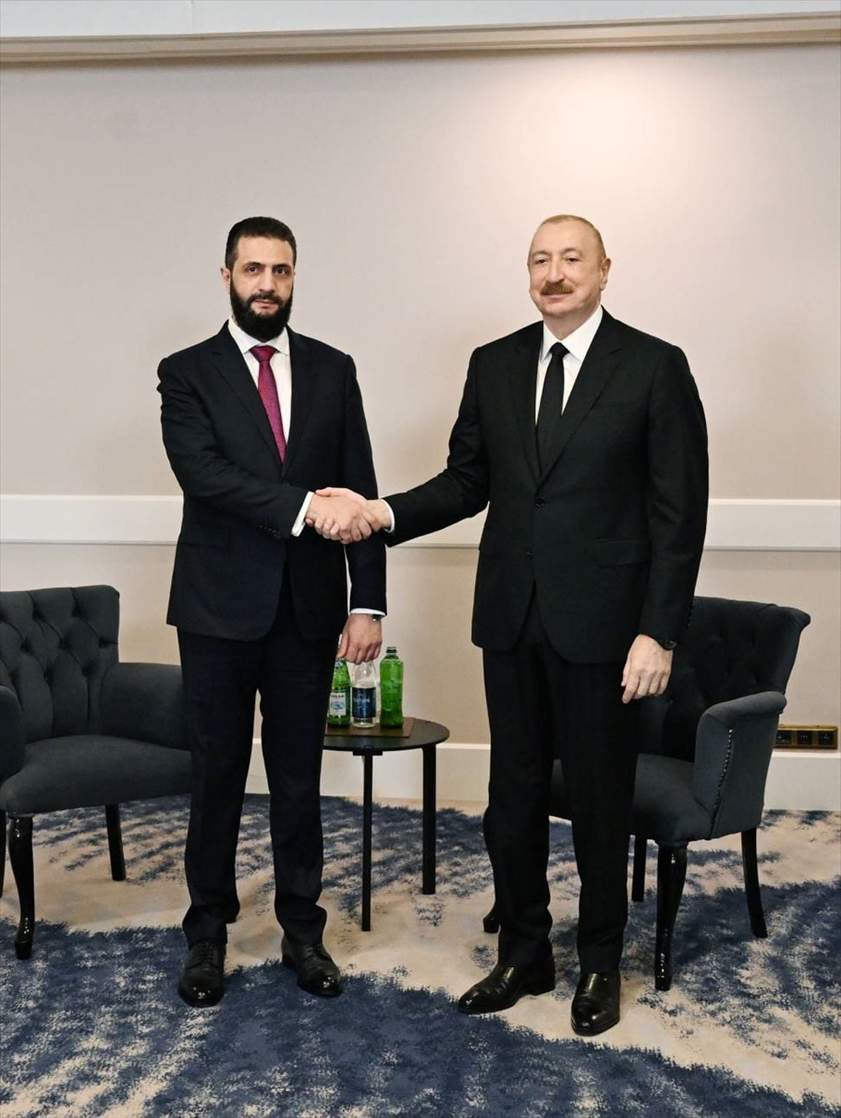 Aliyev ile Şara Antalya Diplomasi Forumu’nda Enerji ve İşbirliği Konularını Görüştü