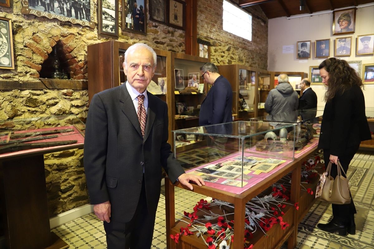 Çanakkale Savaşları'na Ait 300 Objeden Oluşan Eşsiz Koleksiyon Ödemiş'te Müze Odasında Sergileniyor