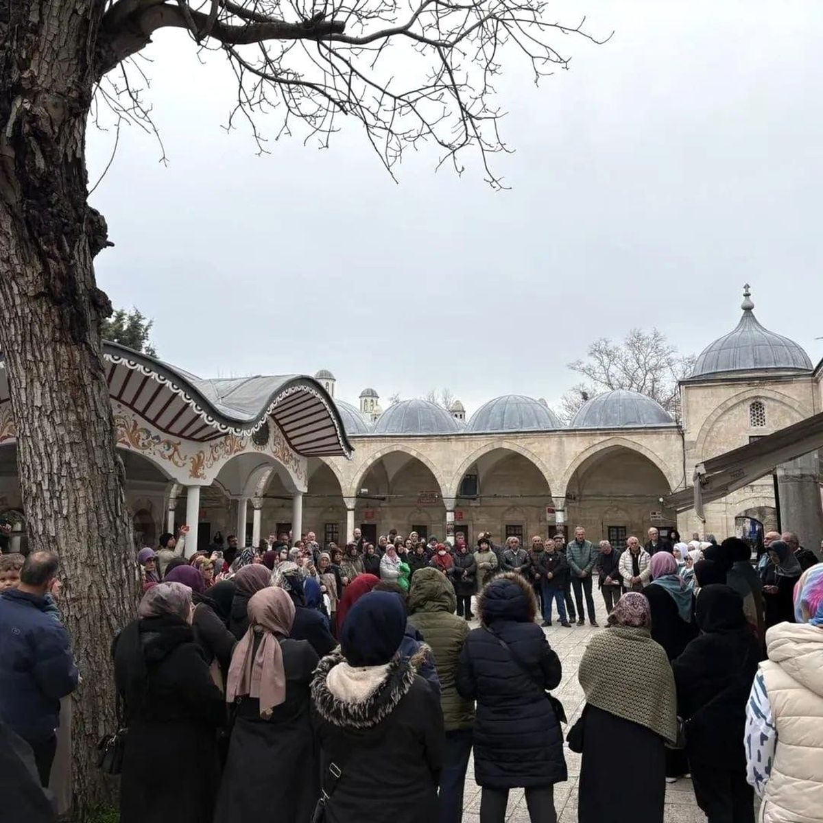 Kırklareli Lüleburgaz’da Umre Yolcuları İçin Anlamlı Uğurlama Törenleri Düzenlendi