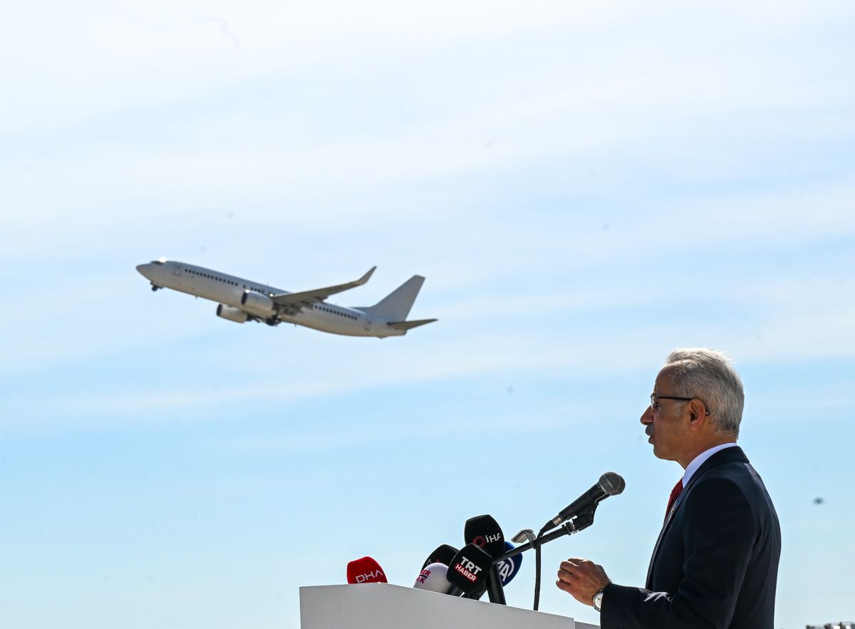 2026 Mart Ayında Türkiye’de Havalimanlarında Yolcu ve Uçak Trafiğinde Rekor Artış