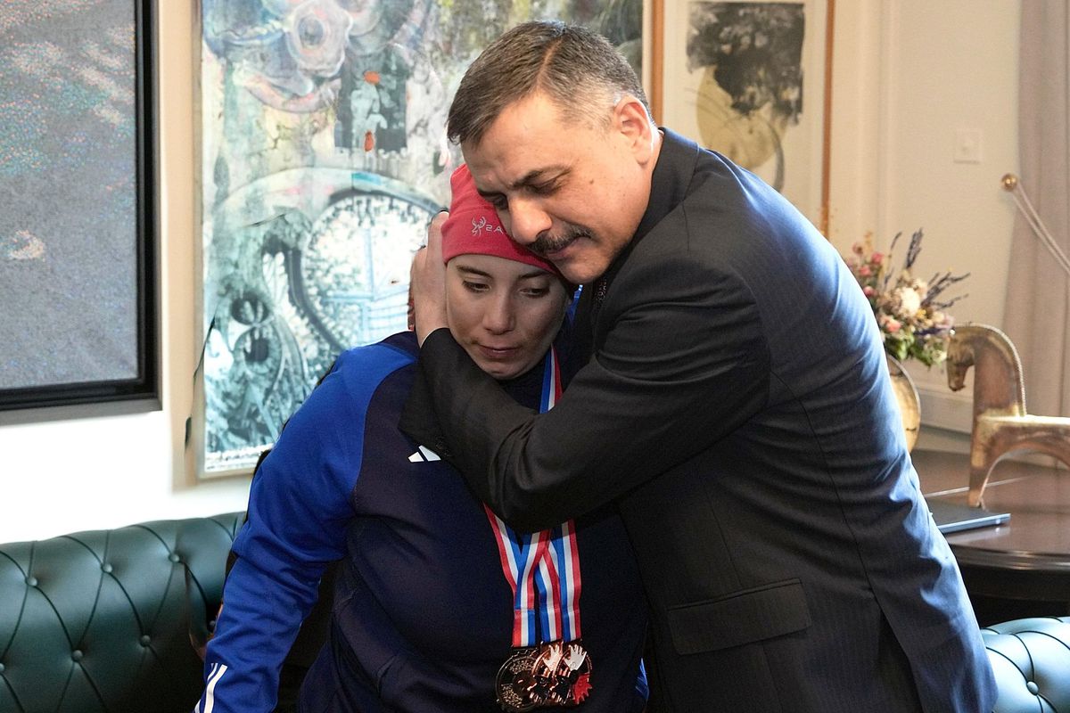 Otizmli Kayakçı İkizler Aliye ve Murat Bingül’den Dünya Şampiyonalarında Büyük Başarı