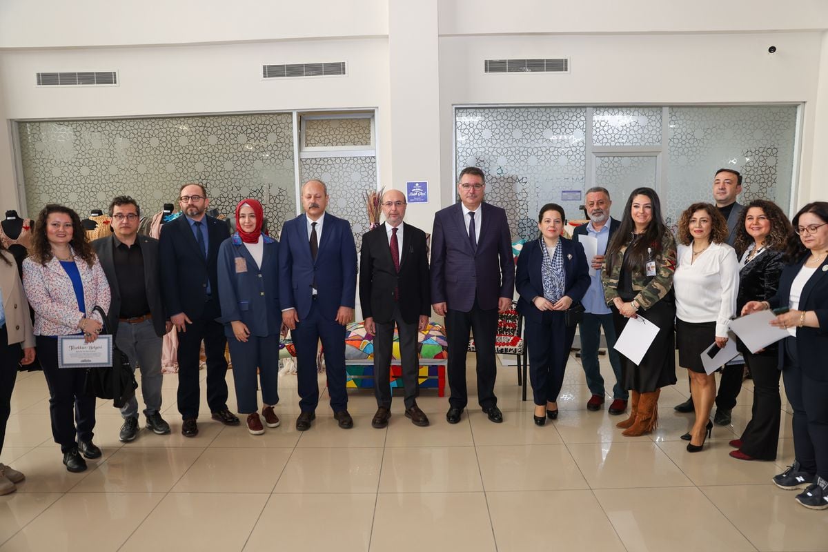 Selçuklu Belediyesi’nden “İkinci Hayat: İleri Dönüşüm” Sergisiyle Sıfır Atık Bilinci Artıyor