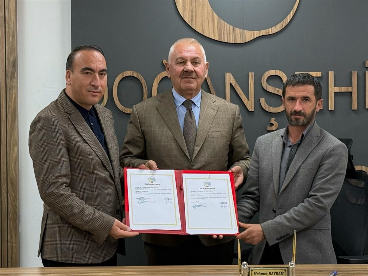 Doğanşehir Sürgü Mahallesi'ne Merhum Ahmet Budak Taziye Evi İçin Protokol İmzalandı