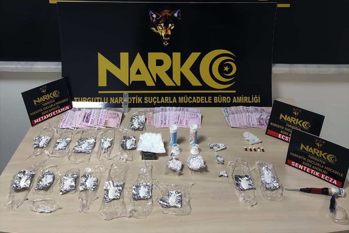 Manisa Turgutlu’da Uyuşturucu Operasyonunda 3 Zanlı Tutuklandı