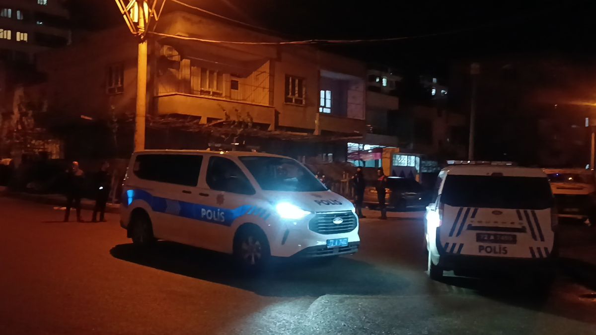 Batman'da Silahlı Çatışma: 3 Kişi Yaralandı, Araçlara Kurşun İstedi