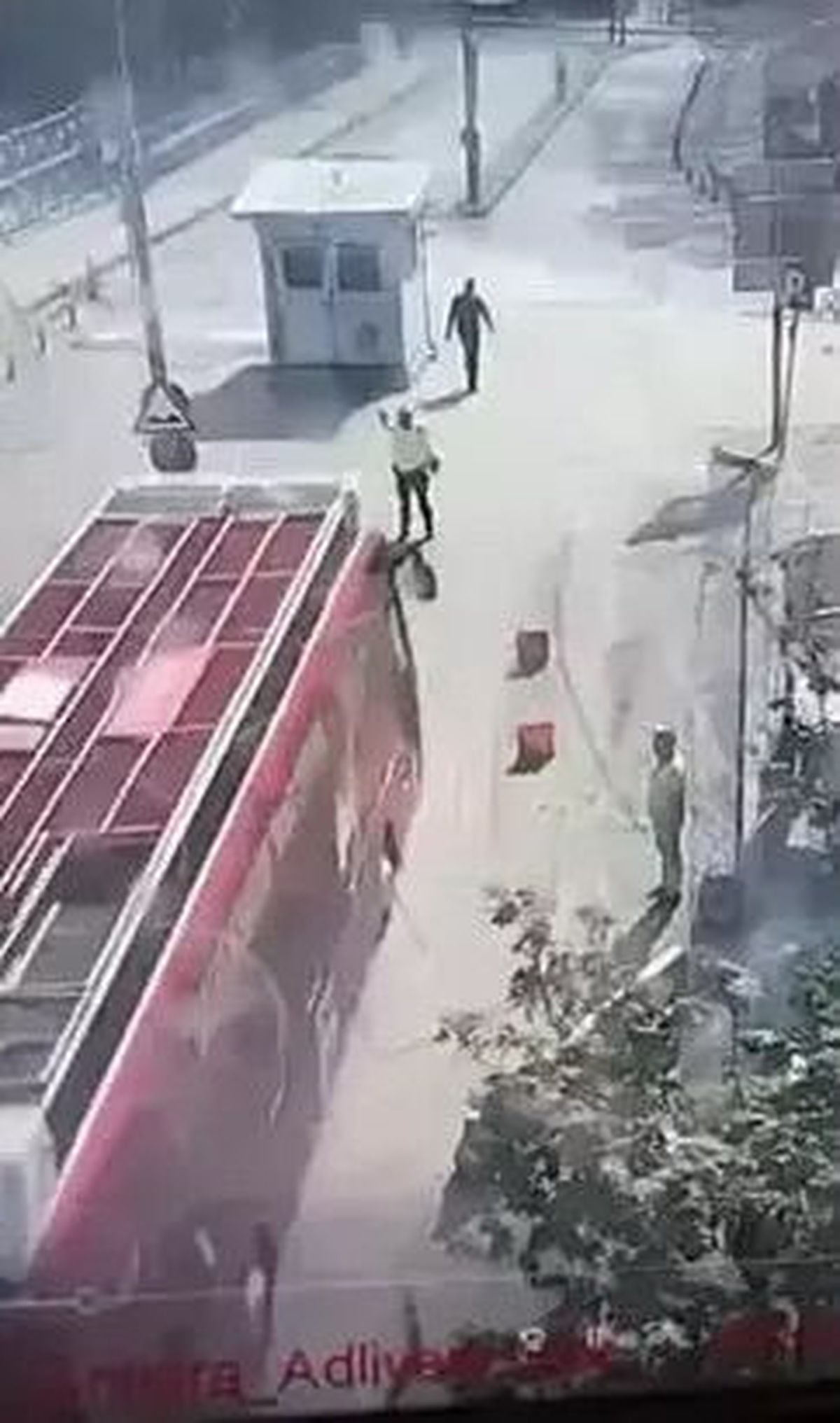 CHP Otobüs Şoförüne  Görevi Yaptırmamak İçin Direnme  Suçundan Hapis Cezası