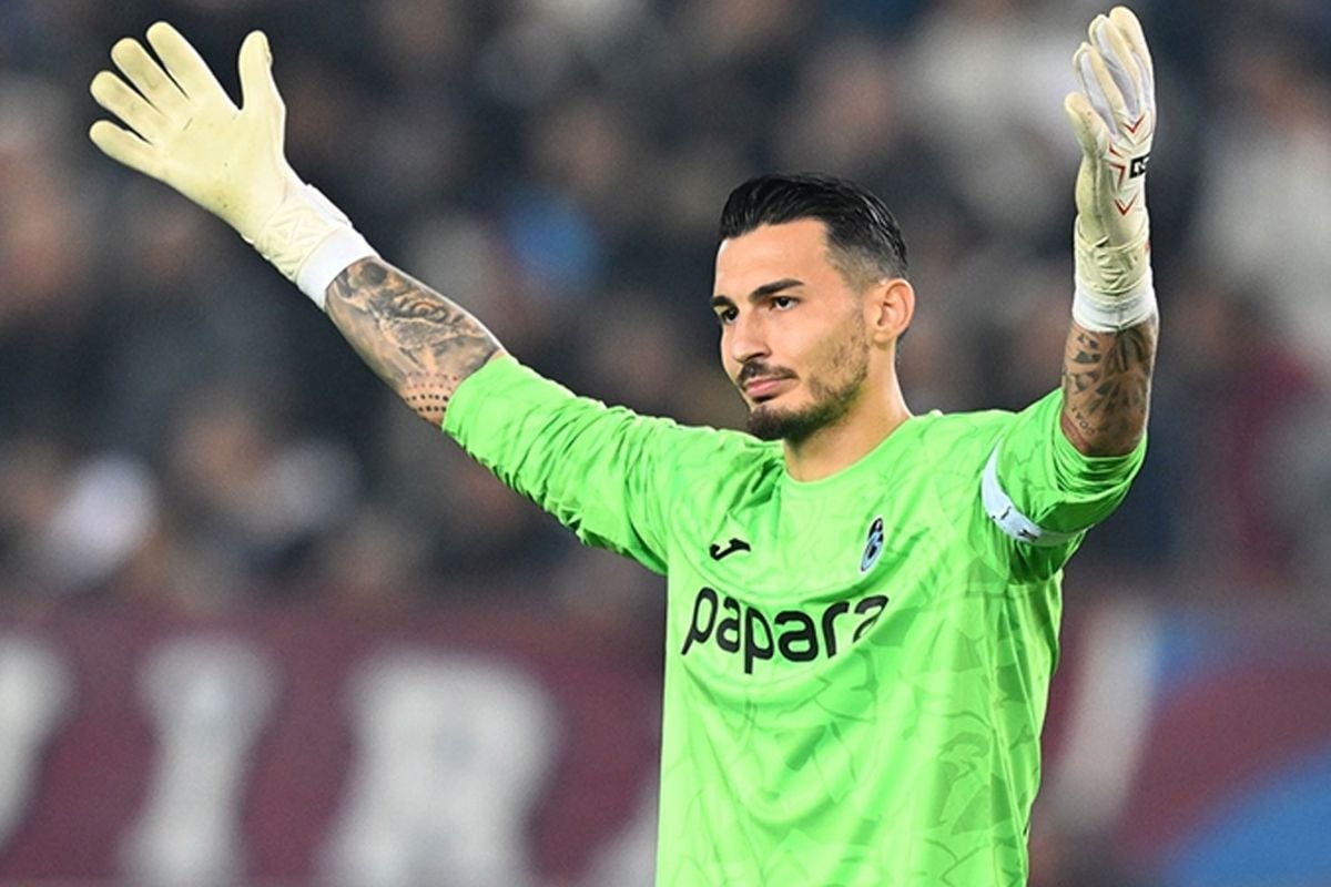 Uğurcan Çakır'ın Galatasaray Formasıyla Trabzon'a Dönüşü Gerginlik Yarattı: Taraftarlardan Dolar Protestosu