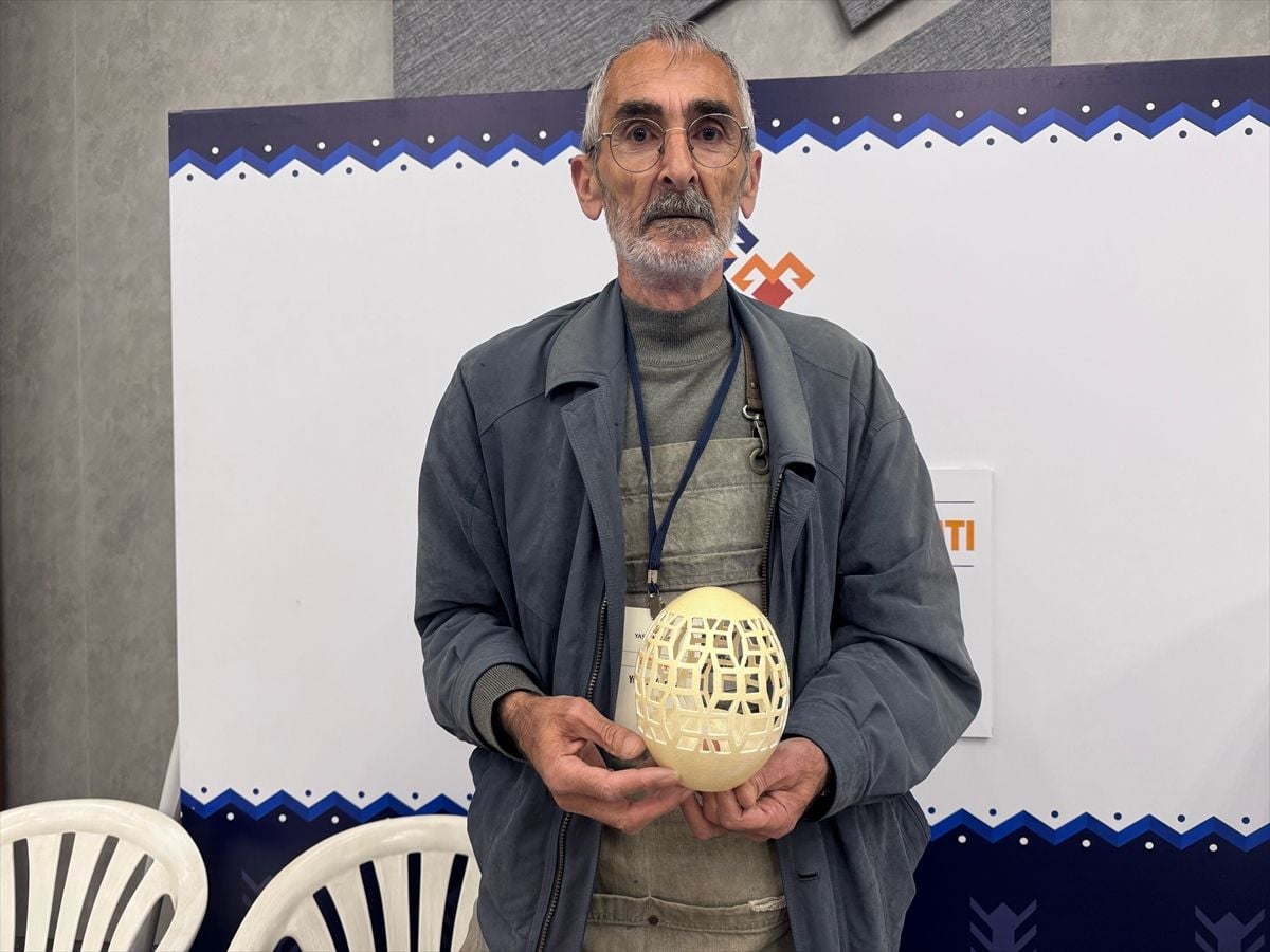 Türkiye’nin Öncü Yumurta Kabuğu Oyma Sanatçısı Yüksel Yoldaş, Eserleriyle Uluslararası Beğeni Topluyor
