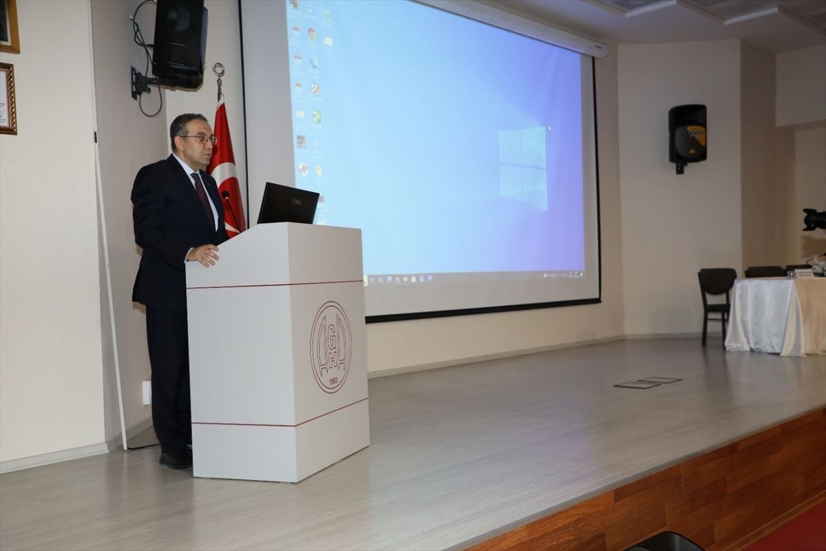 Ankara Atatürk Sanatoryum'da Dünya Tüberküloz Günü Sempozyumu: Güncel Tedavi ve Korunma Yöntemleri Ele Alındı