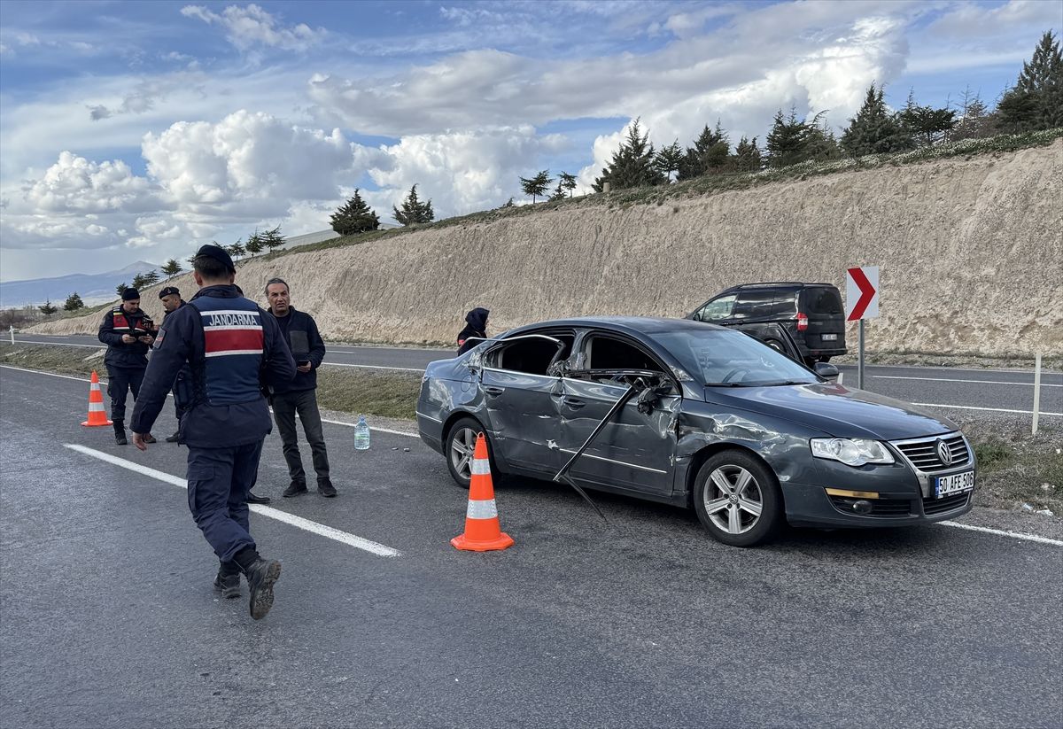 Nevşehir'de Feci Kaza: Tırla Çarpışan Otomobilde 2 Yaşındaki Çocuk Hayatını Kaybetti