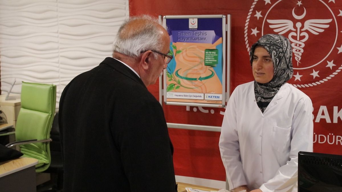 Rize’de Kolon Kanseri Erken Teşhisle Hasta Hayatını Değiştirdi: Ücretsiz Testler 50-70 Yaş Arasına Uyarı