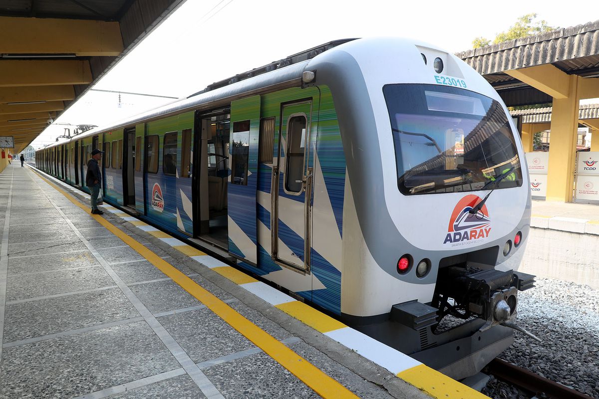 Sakarya Adapazarı-Hendek Demiryolu Hattı İçin Proje İhalesi Tamamlandı: Ulaşımda Yeni Dönem Başlıyor