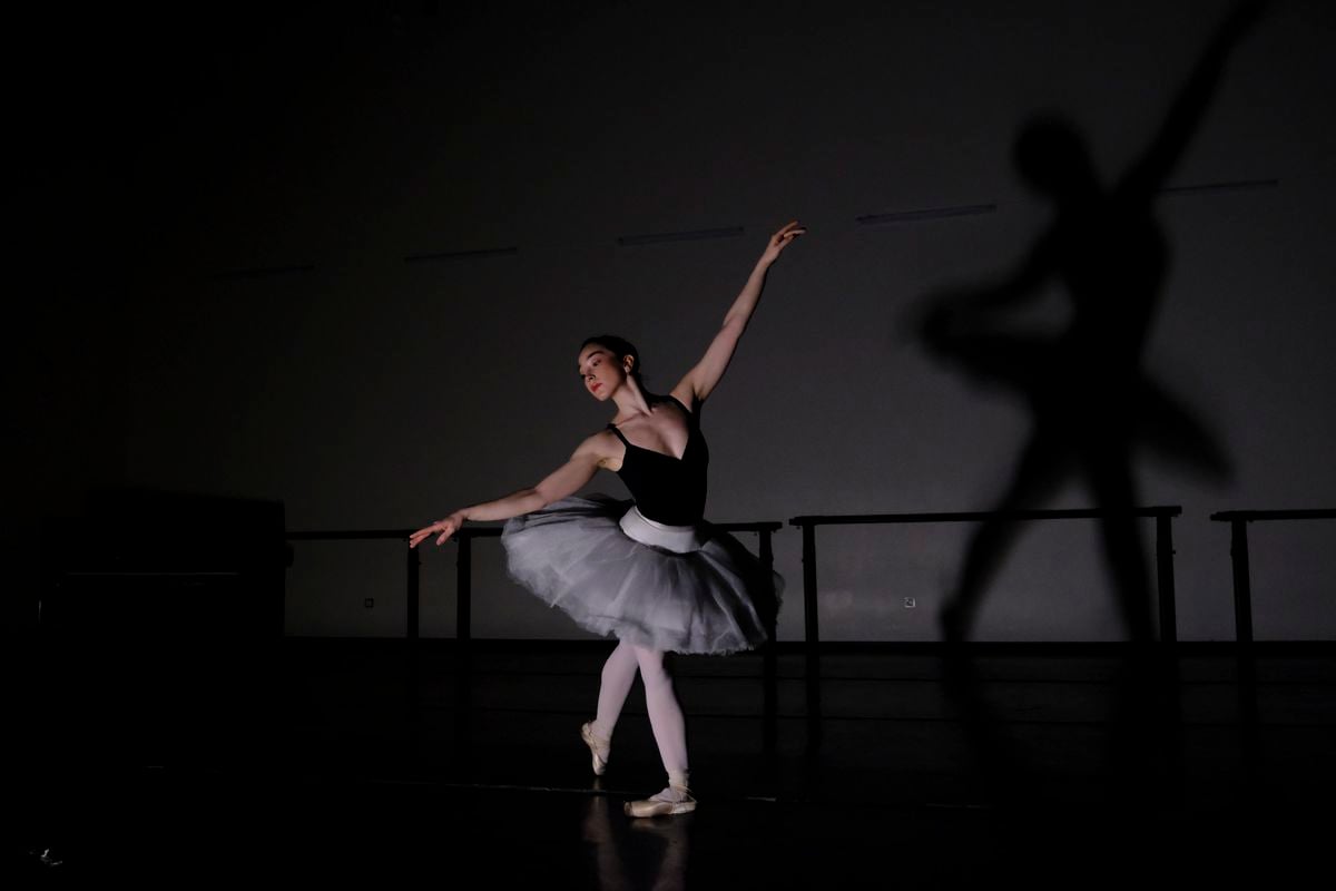 Doğa Deniz Usta, Fransa’da Uluslararası Bale Yarışmasında 1’inci Olarak Türkiye’yi Gururla Temsil Etti