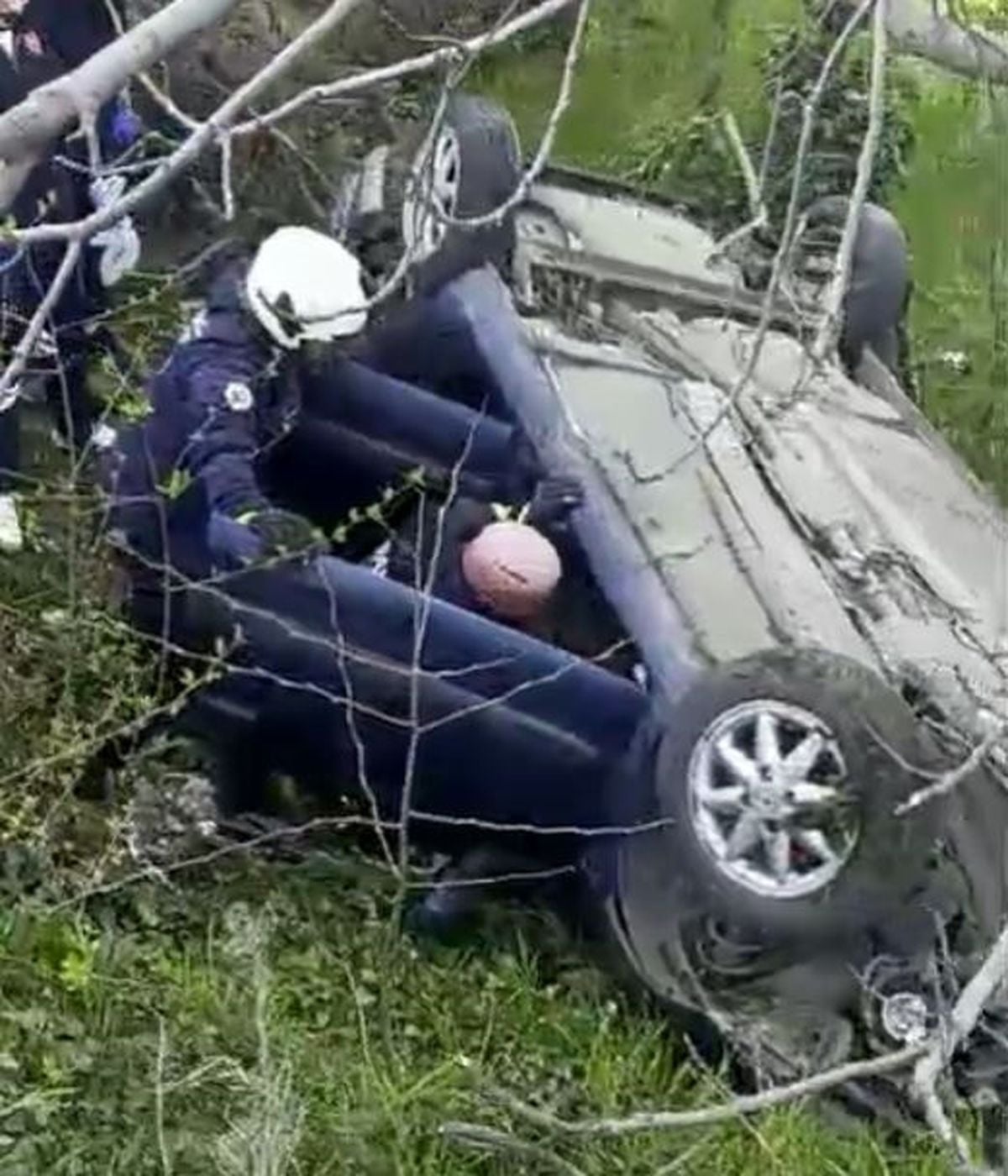 Samsun Çarşamba'da Otomobil Şarampole Devrildi: Sürücü Yaralandı