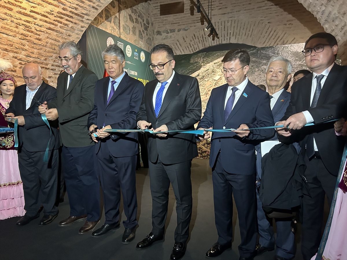  Oğuz Fenomeni  Sergisi Türk ve İslam Eserleri Müzesi'nde Kapılarını Açtı