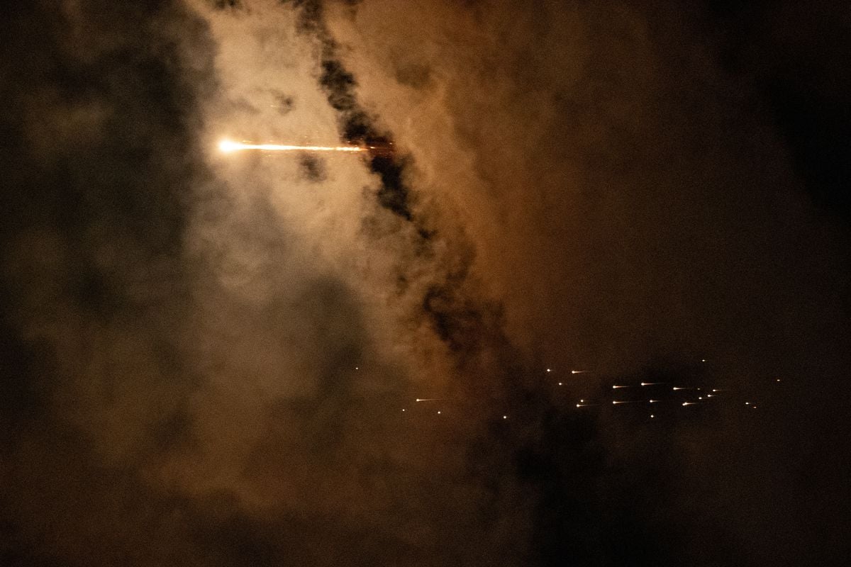 Yemen Husileri İsrail'e Balistik Füze Saldırısı Düzenledi: Bölgedeki Gerginlik Tırmanıyor