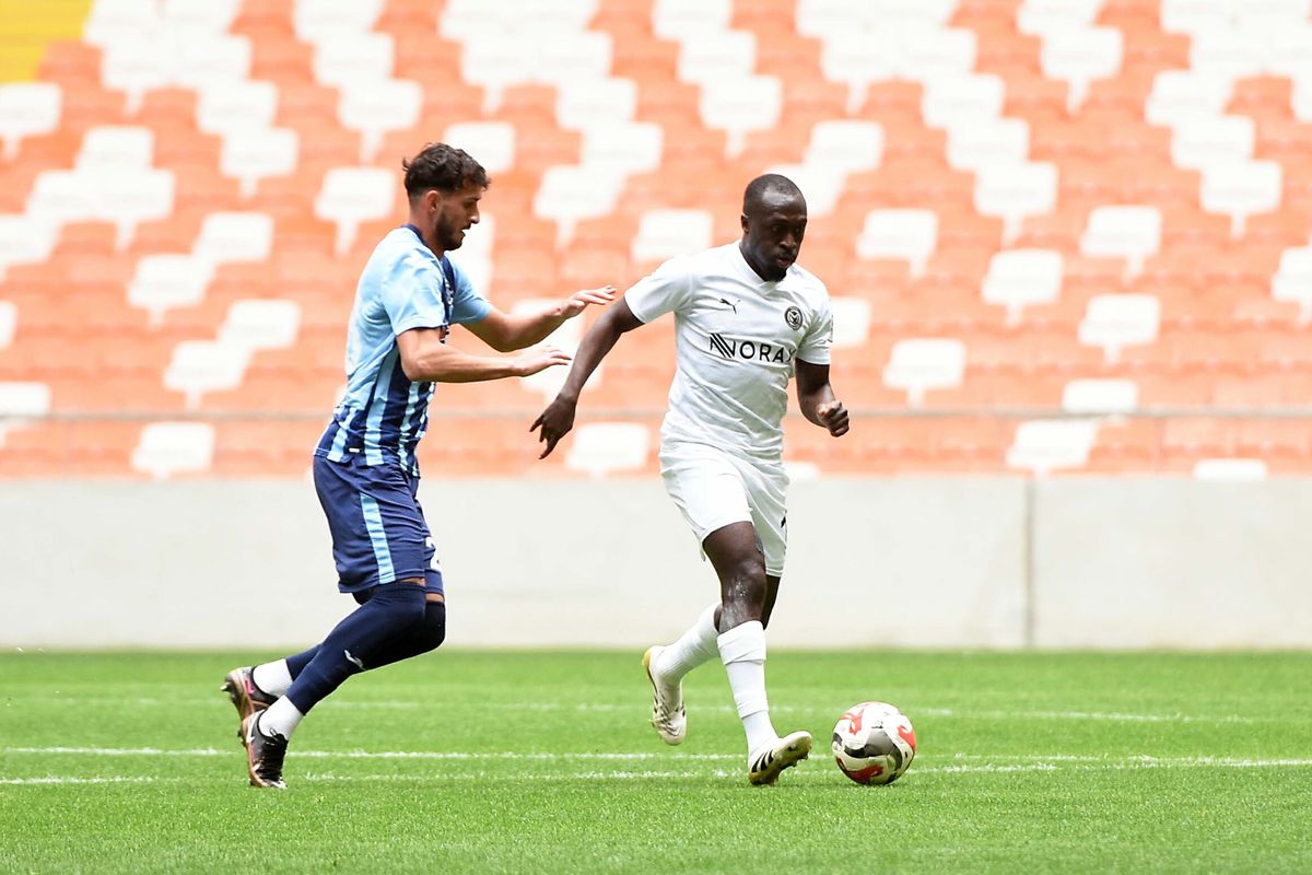 Manisa FK, Son Sıradaki Adana Demirspor'a Yenilerek Haftanın Sürprizini Yaptı