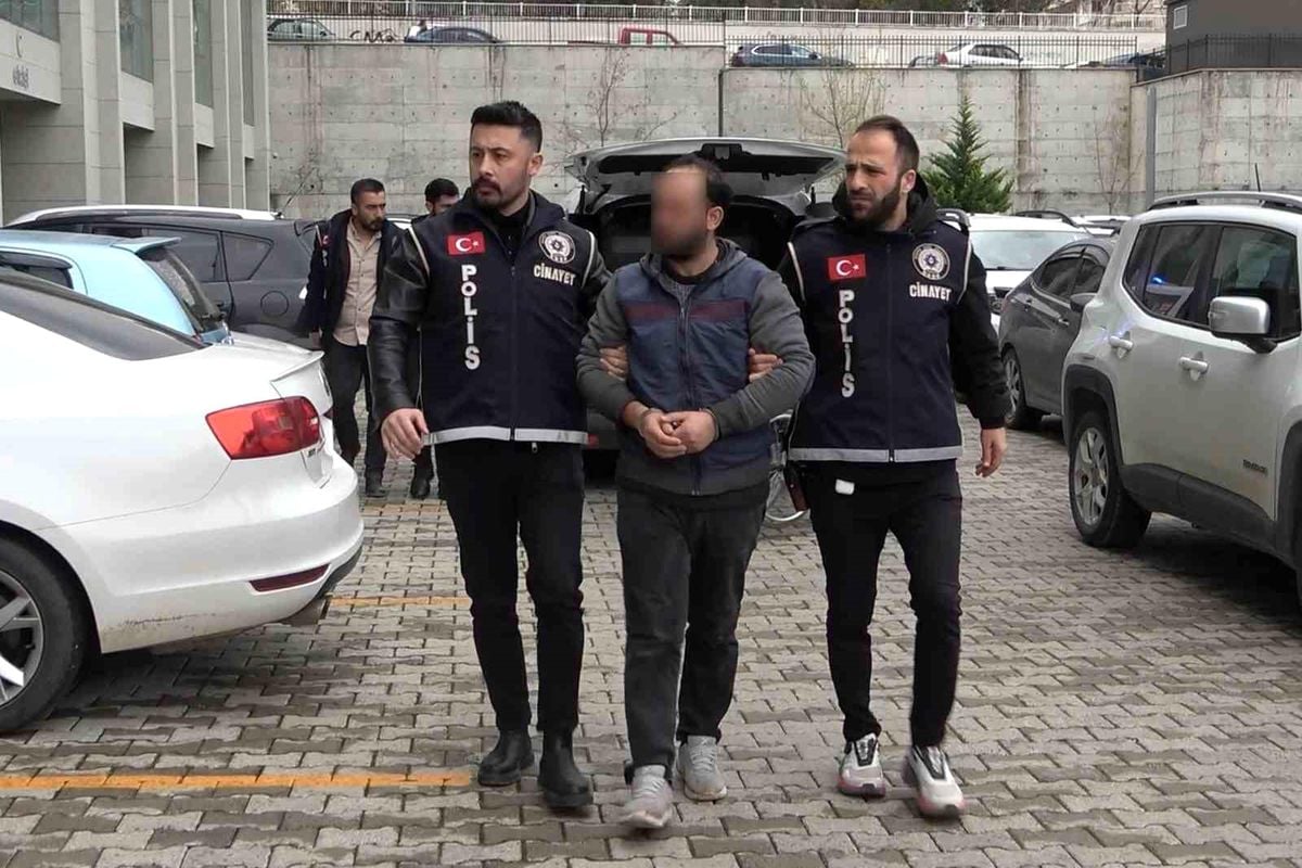 Kırıkkale'de Sosyal Medya Paylaşımı Kanlı Bitti: 3 Kardeş Ablalarını ve Erkek Arkadaşını Bıçakla Yaraladı
