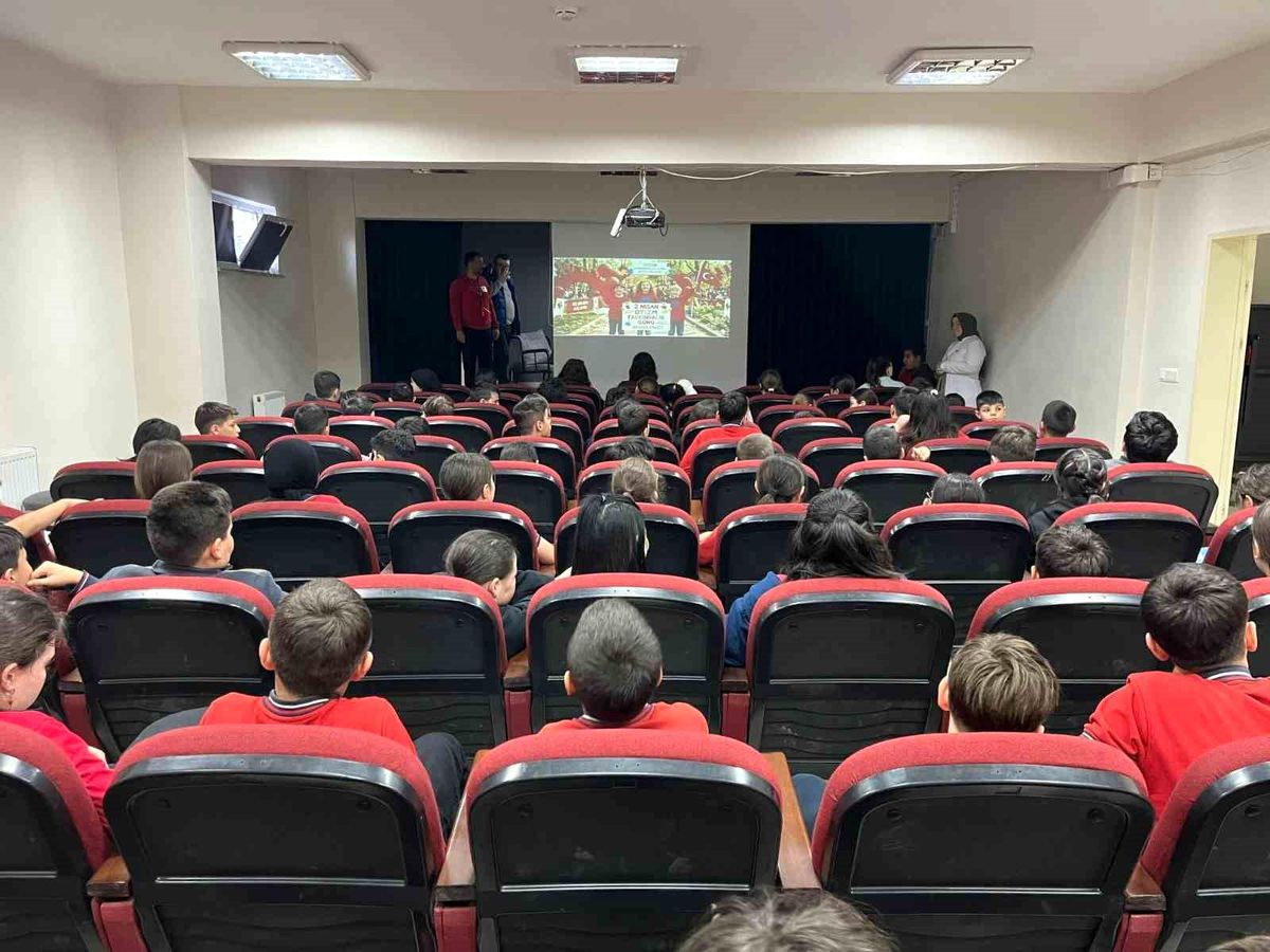 Düzce Üniversitesi'nden Otizm Farkındalık Günü'nde Önemli Farkındalık Konferansları