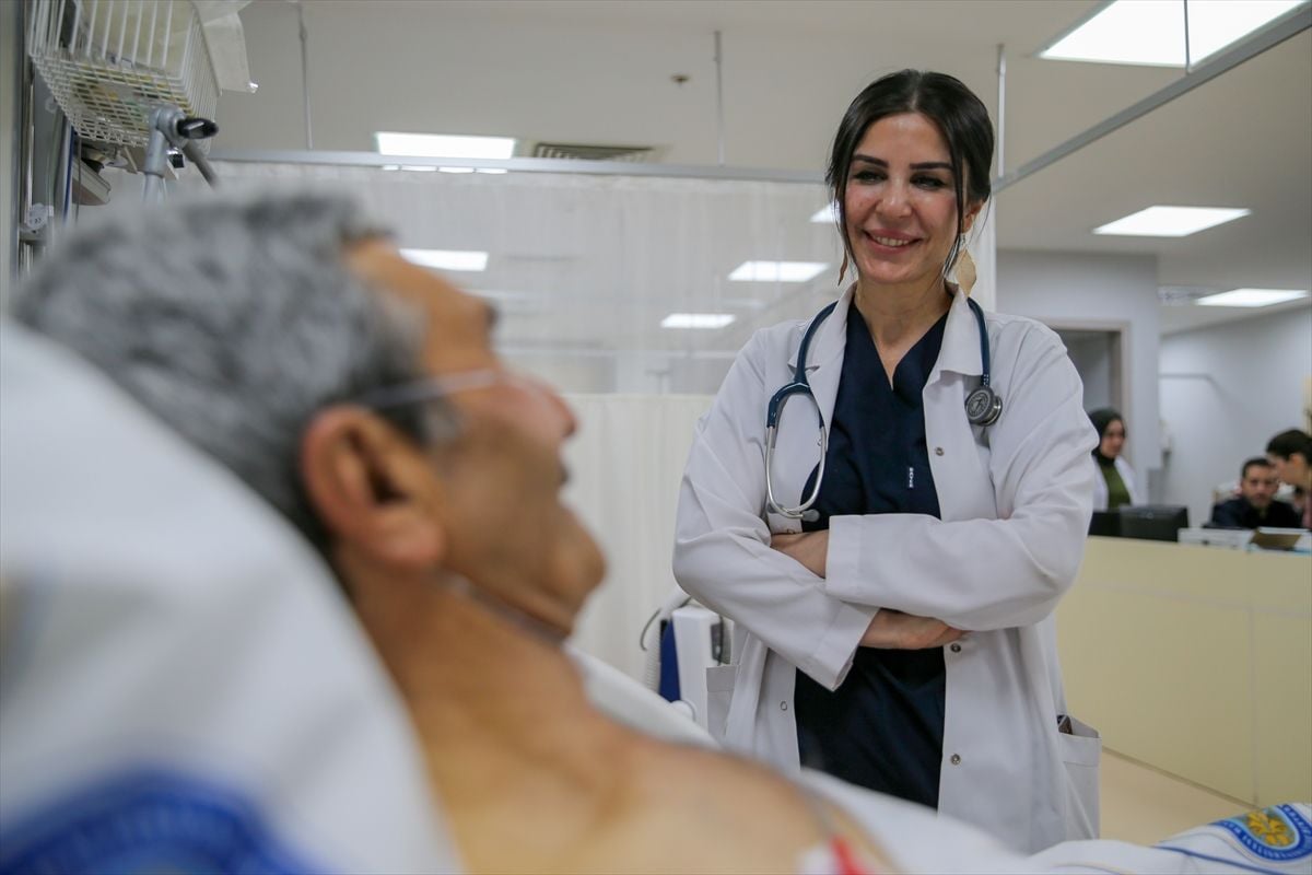 Dicle Üniversitesi'nde Ameliyatsız KOAH Tedavisinde Bronkoskopik Akciğer Hacim Küçültme Yöntemi Hayata Geçti