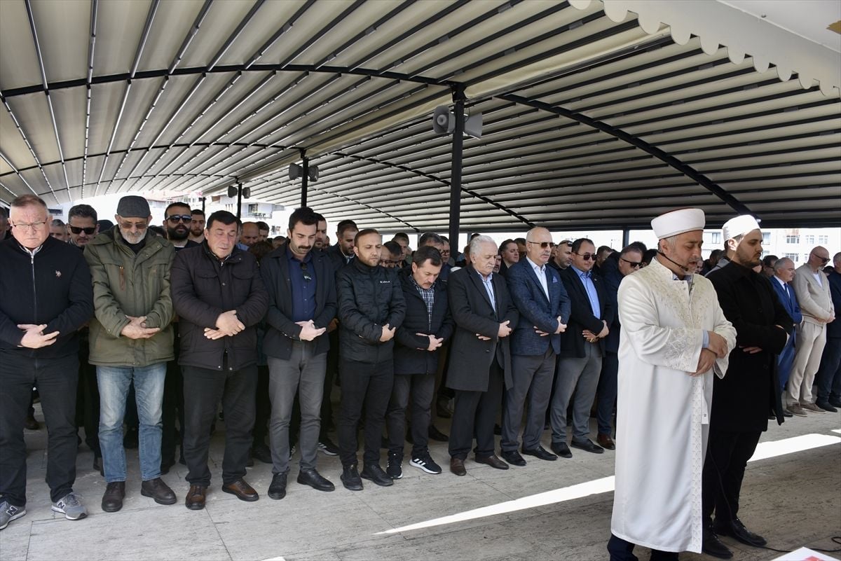 Kahramanmaraş'taki Silahlı Saldırı İçin Trabzon ve Bölge İllerinde Gıyabi Cenaze Namazı Kılındı