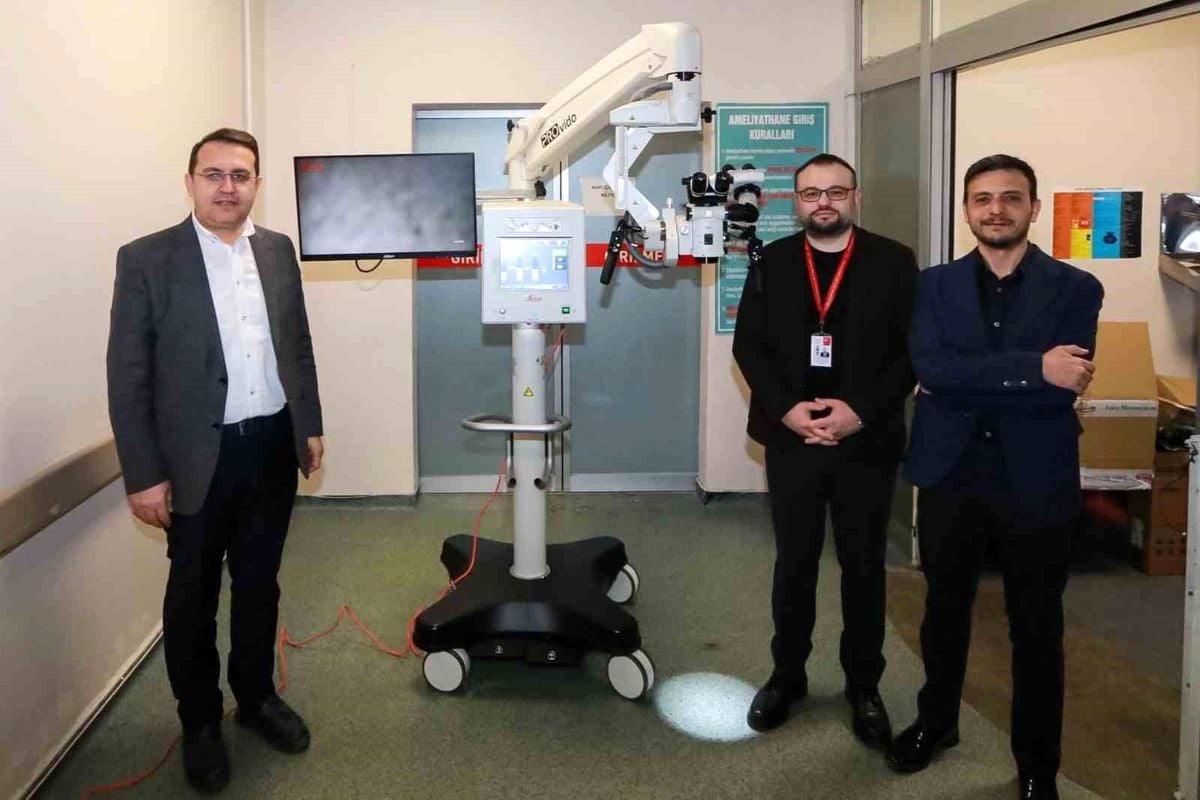 Amasya Üniversitesi Hastanesi'ne Beyin Cerrahisinde Devrim Yaratacak Cerrahi Mikroskop