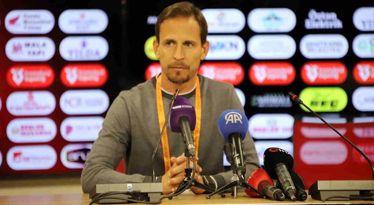 Corendon Alanyaspor Teknik Direktörü Joao Pereira:  Gaziantep Maçından Alınan 1 Puan Yetersiz 