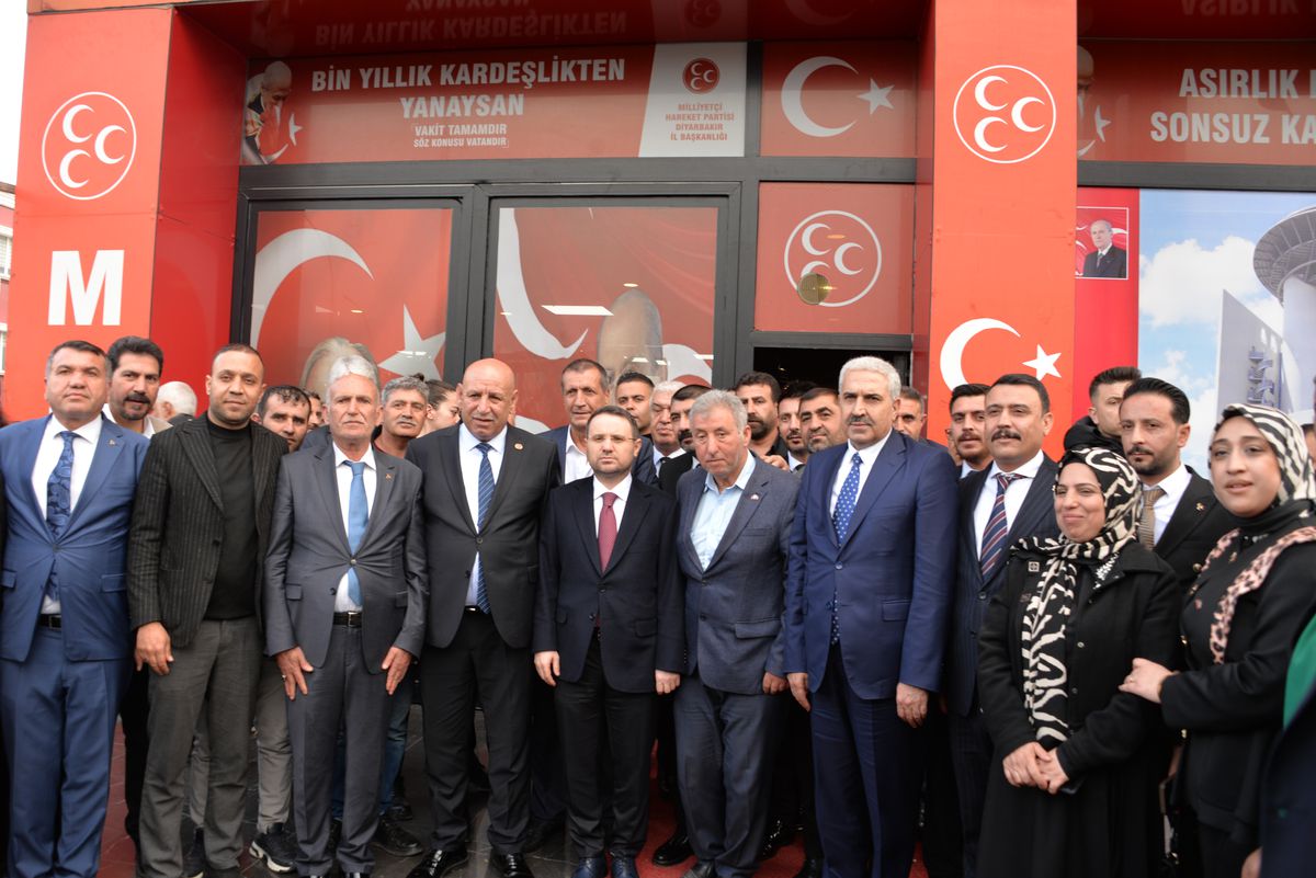 Adalet Bakanı Akın Gürlek, Diyarbakır'da Eski Cezaevinde İnceleme Yapıp MHP ve AK Parti İl Başkanlıklarını Ziyaret Etti