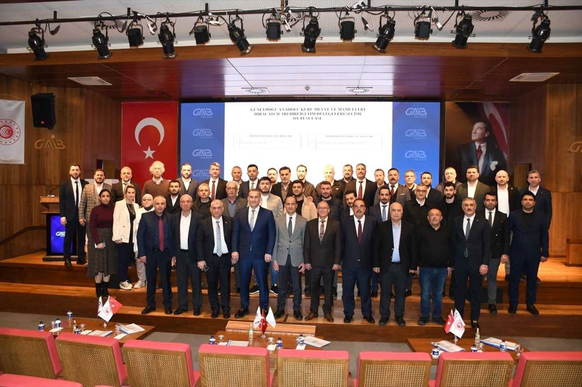 Güneydoğu Anadolu Kuru Meyve Birliği Başkanlığına Murat Bakır Seçildi