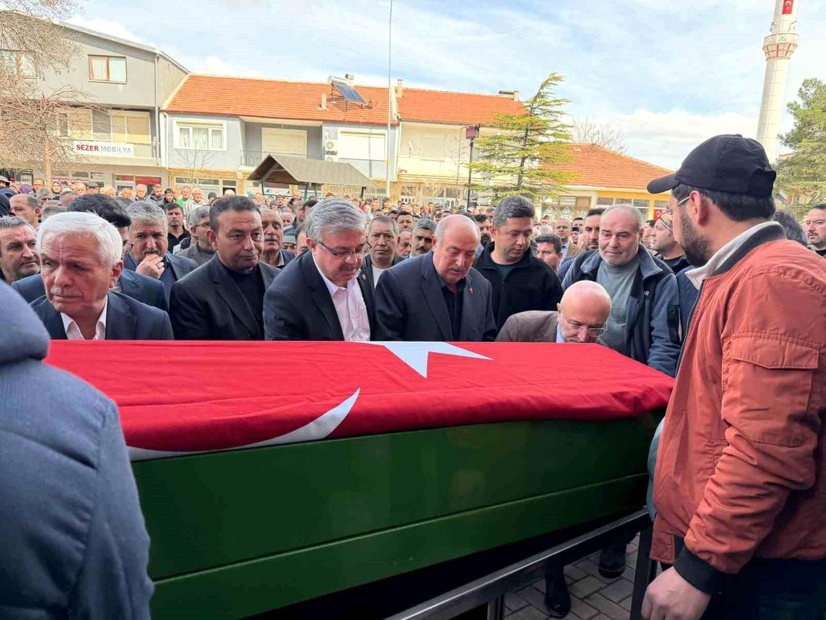 AK Parti Evciler İlçe Başkanı Ali Dede Savaş Kalp Krizi Sonrası Toprağa Verildi