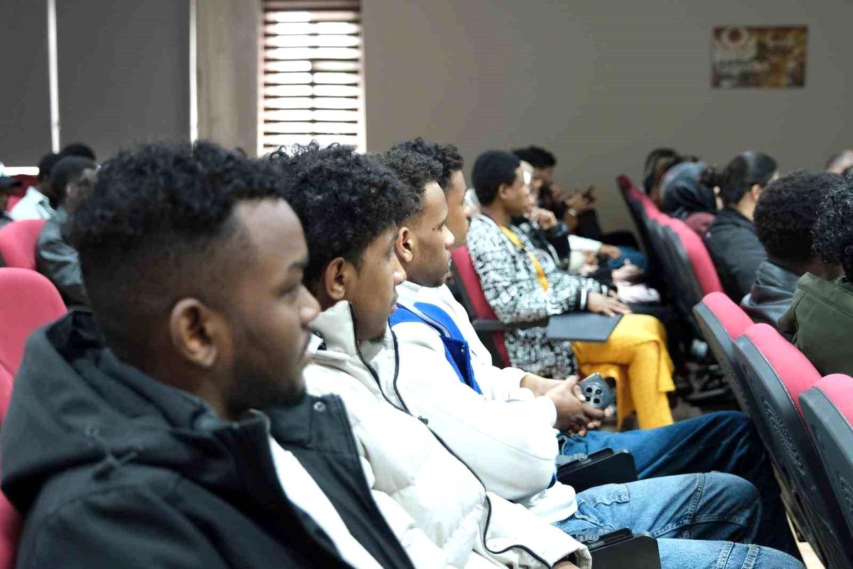 Tokat Gaziosmanpaşa Üniversitesi'nde Uluslararası Öğrencilere Kırım Kongo Kanamalı Ateşi ve Bulaşıcı Hastalıklar Eğitimi