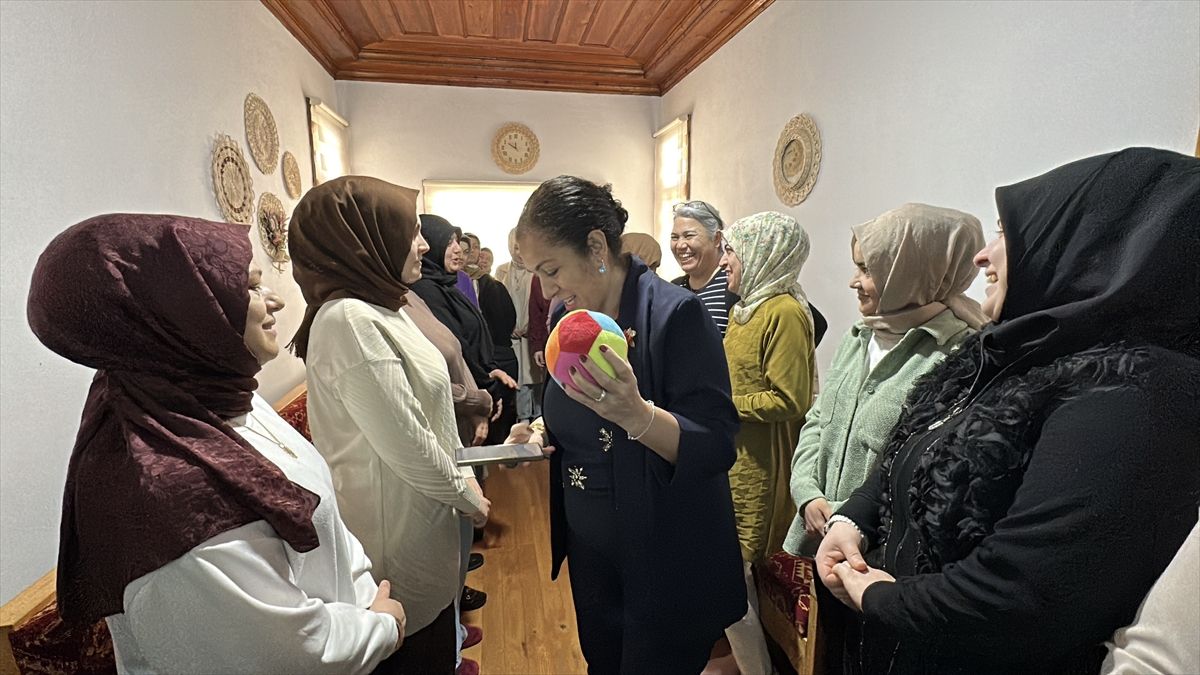 Çubuk'ta Kadınlara Yönelik Aile İçi İletişim Eğitimiyle Güçlü Aile İlişkileri Hedefleniyor