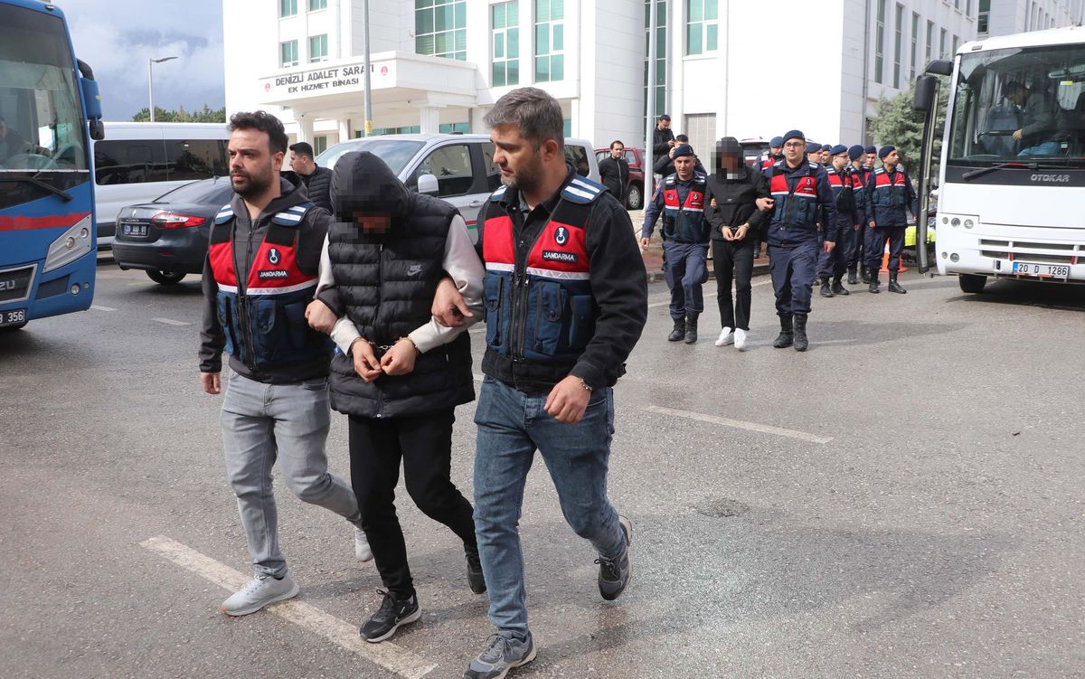 Denizli Merkezli 10 İlde Sahte İlan Dolandırıcılarına Operasyon: 14 Gözaltı, 2 Tutuklama