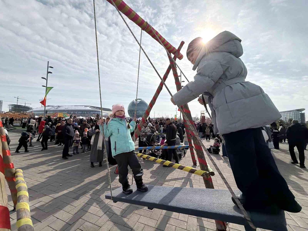 Kazakistan'da Nevruz Bayramı Coşkusu: Astana'da 200'den Fazla Etkinlikle Bahar Kutlaması