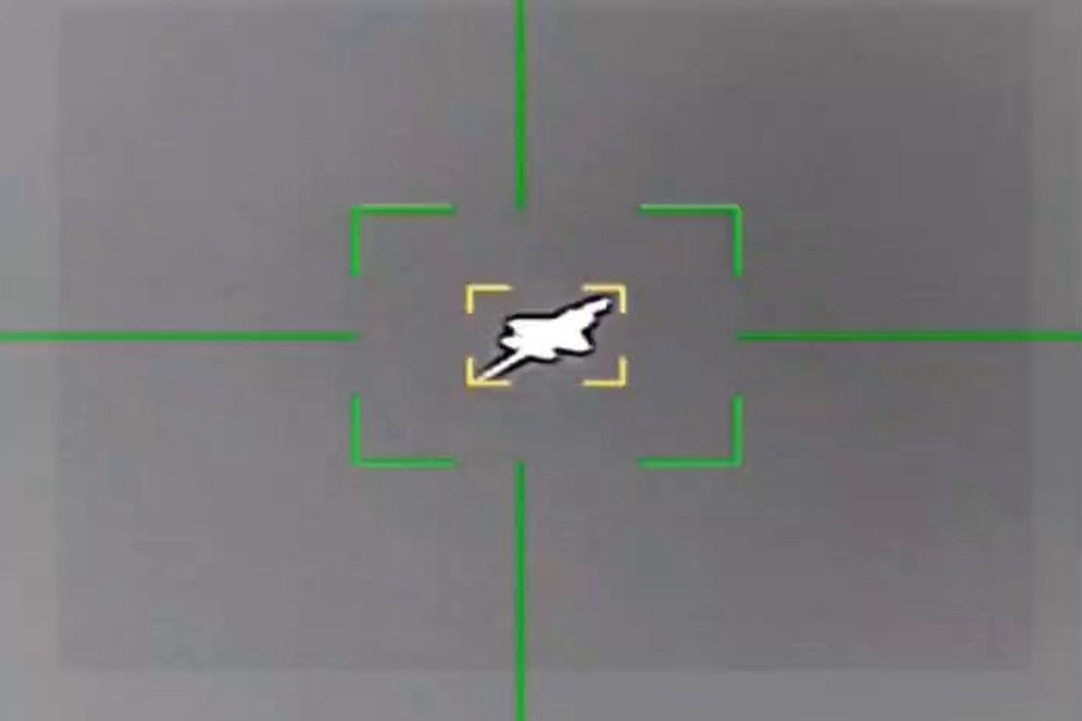 ABD’nin Gelişmiş F-35 Uçağı İran tarafından Vuruldu, Orta Doğu’da Acil İniş Yaptı