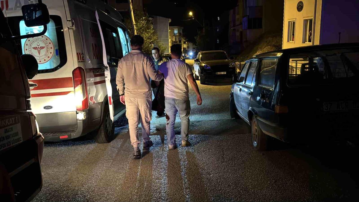 Karabük'te Eski Eşler Arasında Çıkan Tartışmada Kadın, Erkek Eski Eşini Bacağından Bıçakladı