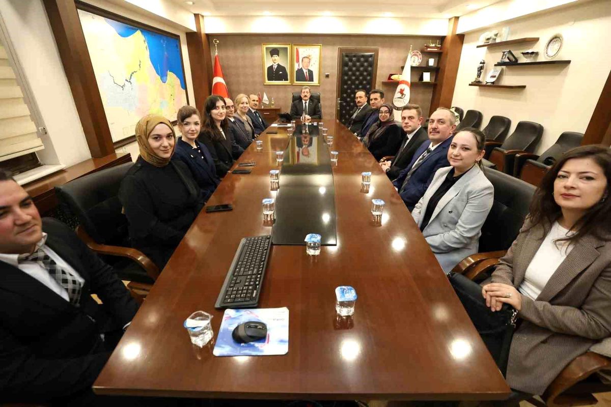 Samsun'da Okuma Kültürü Zirve Yaptı: 1 Milyonu Aşan Kitapsever Sayısı ve Binlerce Etkinlik